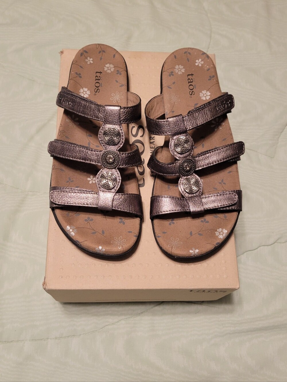 Taos Prize 3 Pewter Triple-Strap Slide Sandals